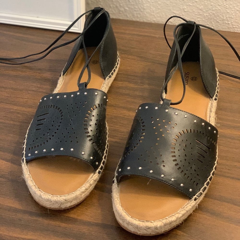 SUSINA Women's Black Leather Lace Up Espadrille Flat Sandals Shoes - Size 12